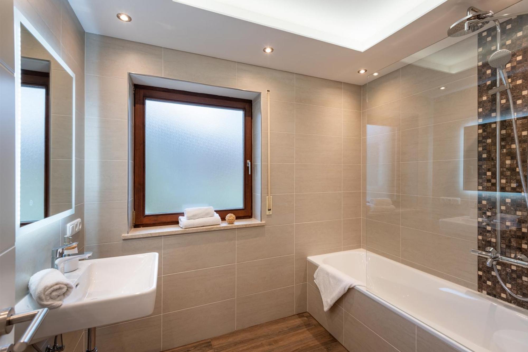 Ferienhaus Wildbarren - Alpenmagie Suites โอเบอร์เอาดอร์ฟ ภายนอก รูปภาพ
