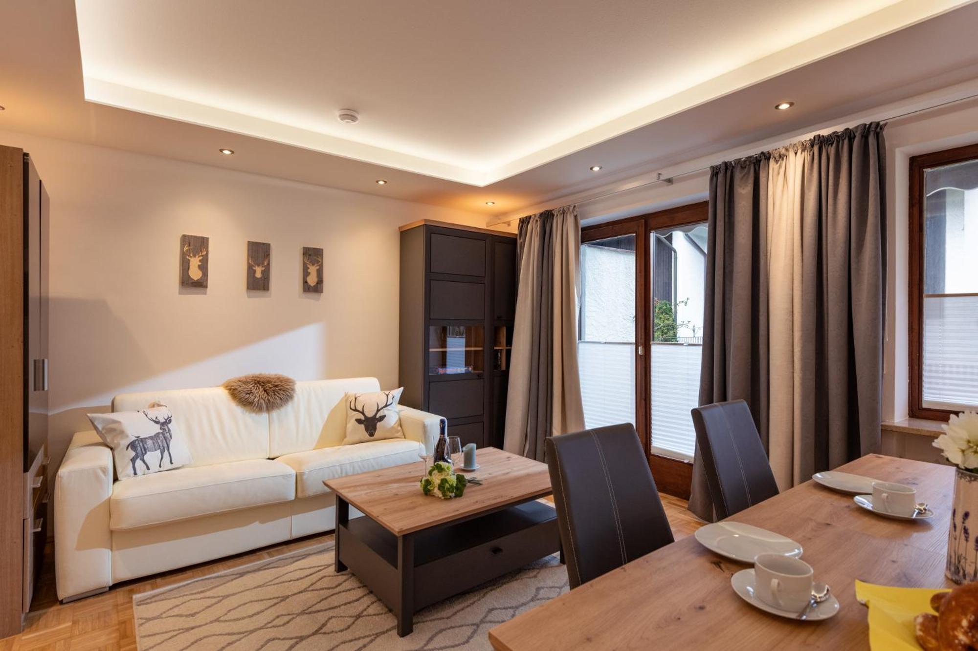 Ferienhaus Wildbarren - Alpenmagie Suites โอเบอร์เอาดอร์ฟ ภายนอก รูปภาพ